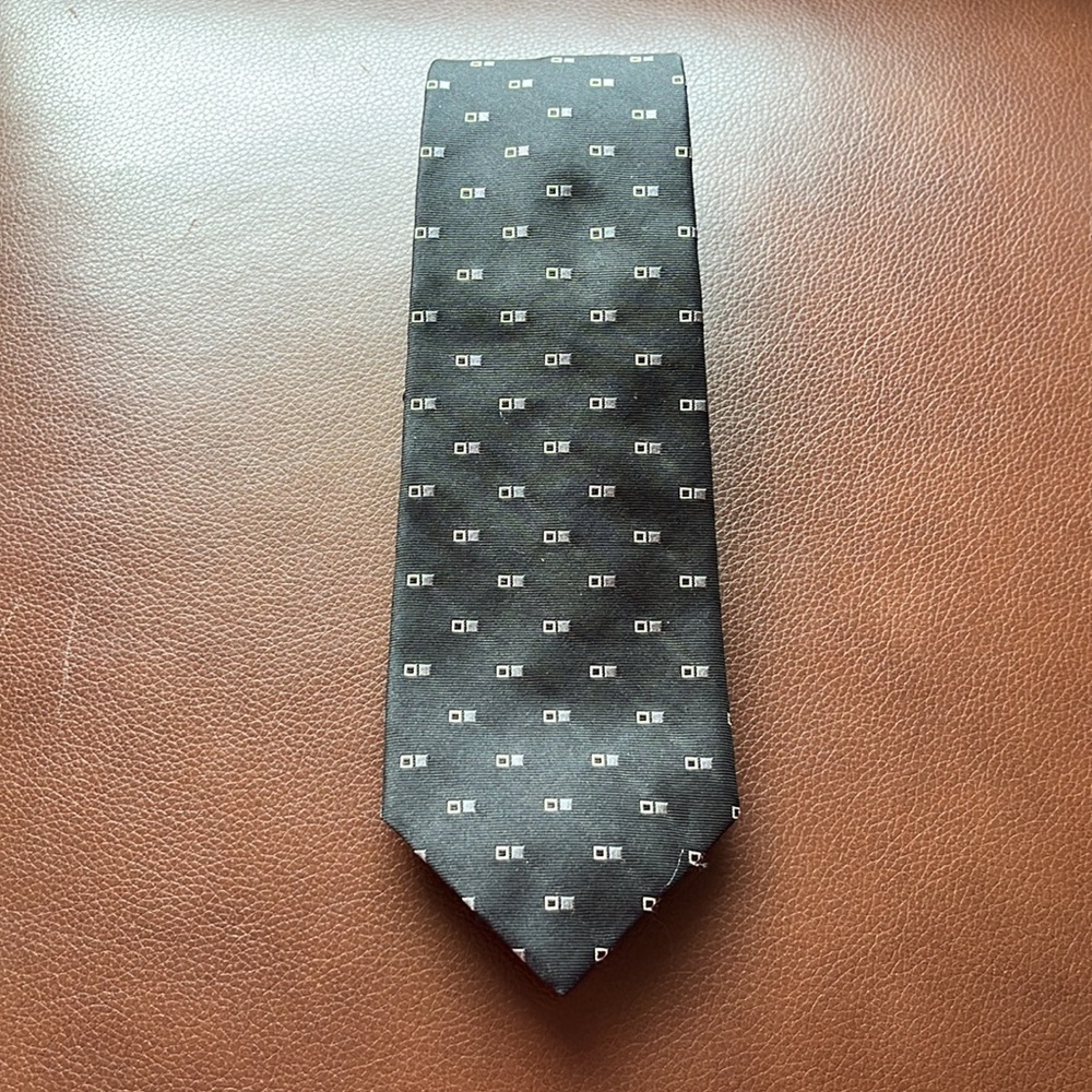 Polo Ralph Lauren Swiss Dot Square Woven Hand Tailored Silk Tie